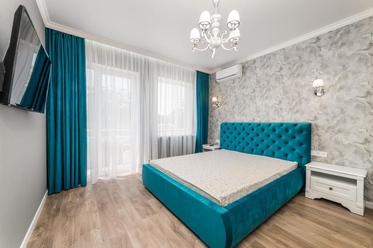20 Deribasivska Design Apartment Одесса Экстерьер фото