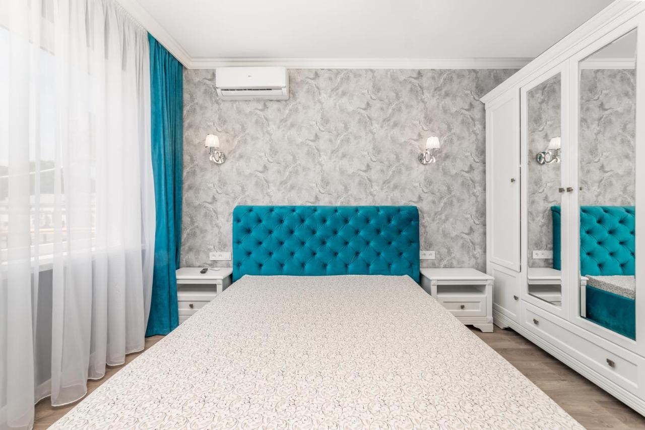 20 Deribasivska Design Apartment Одесса Экстерьер фото