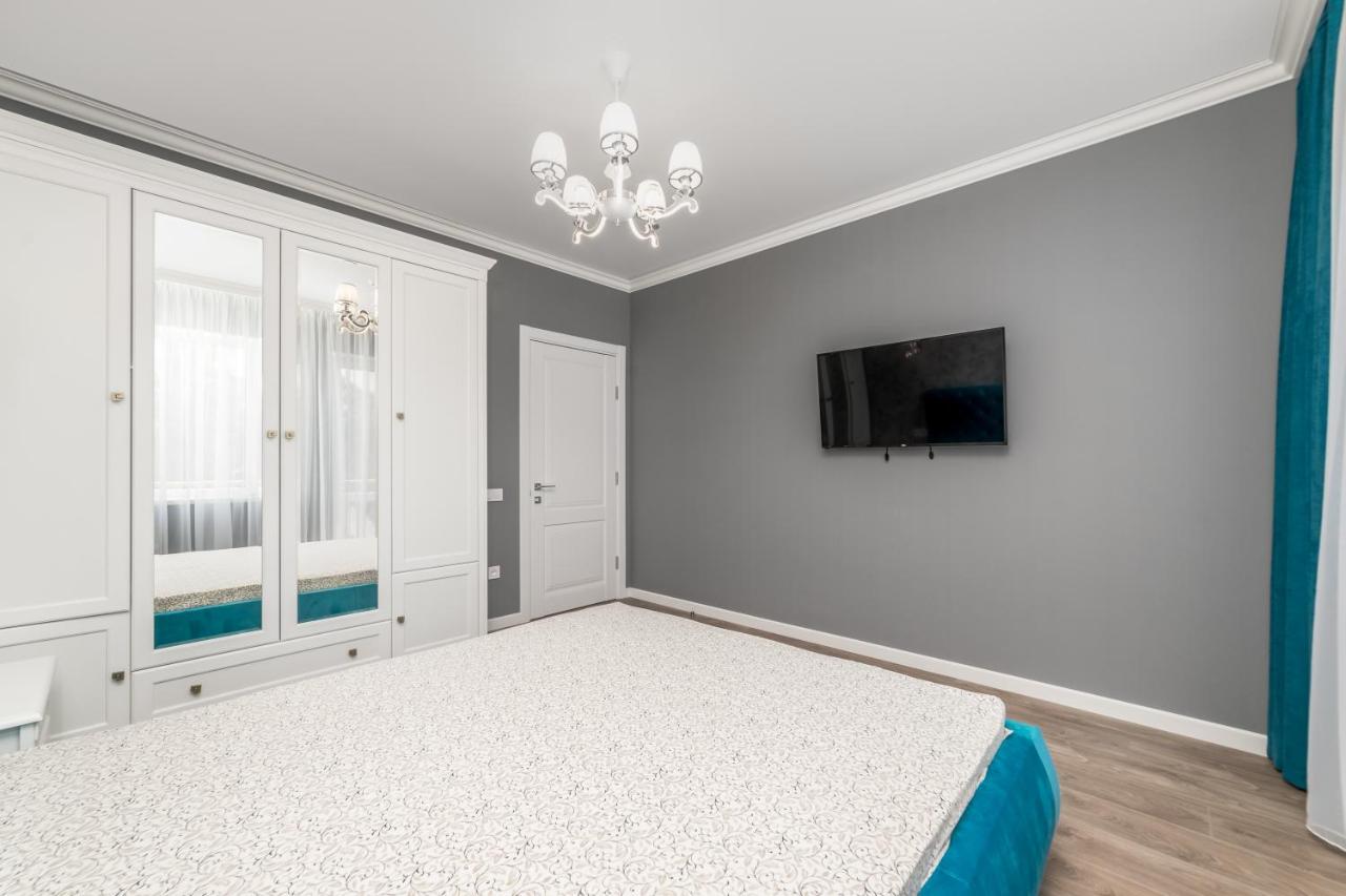20 Deribasivska Design Apartment Одесса Экстерьер фото
